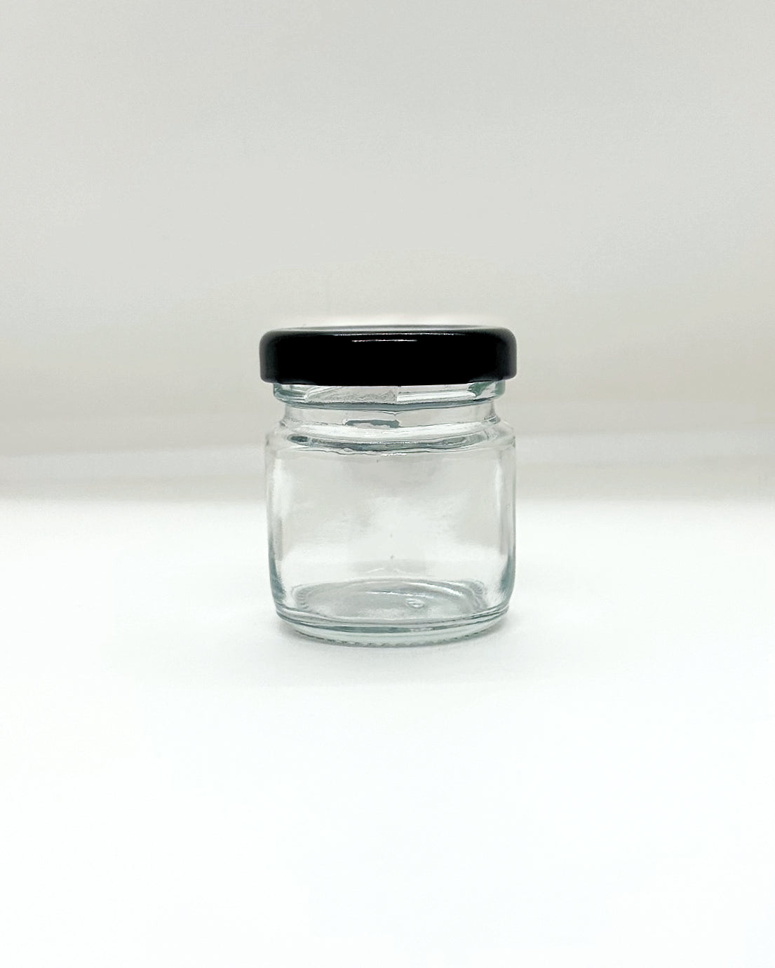 45mL. Clear Round Straight Cut Glass Jar and Lid (Net Fill Capacity: 40mL.+/-)
