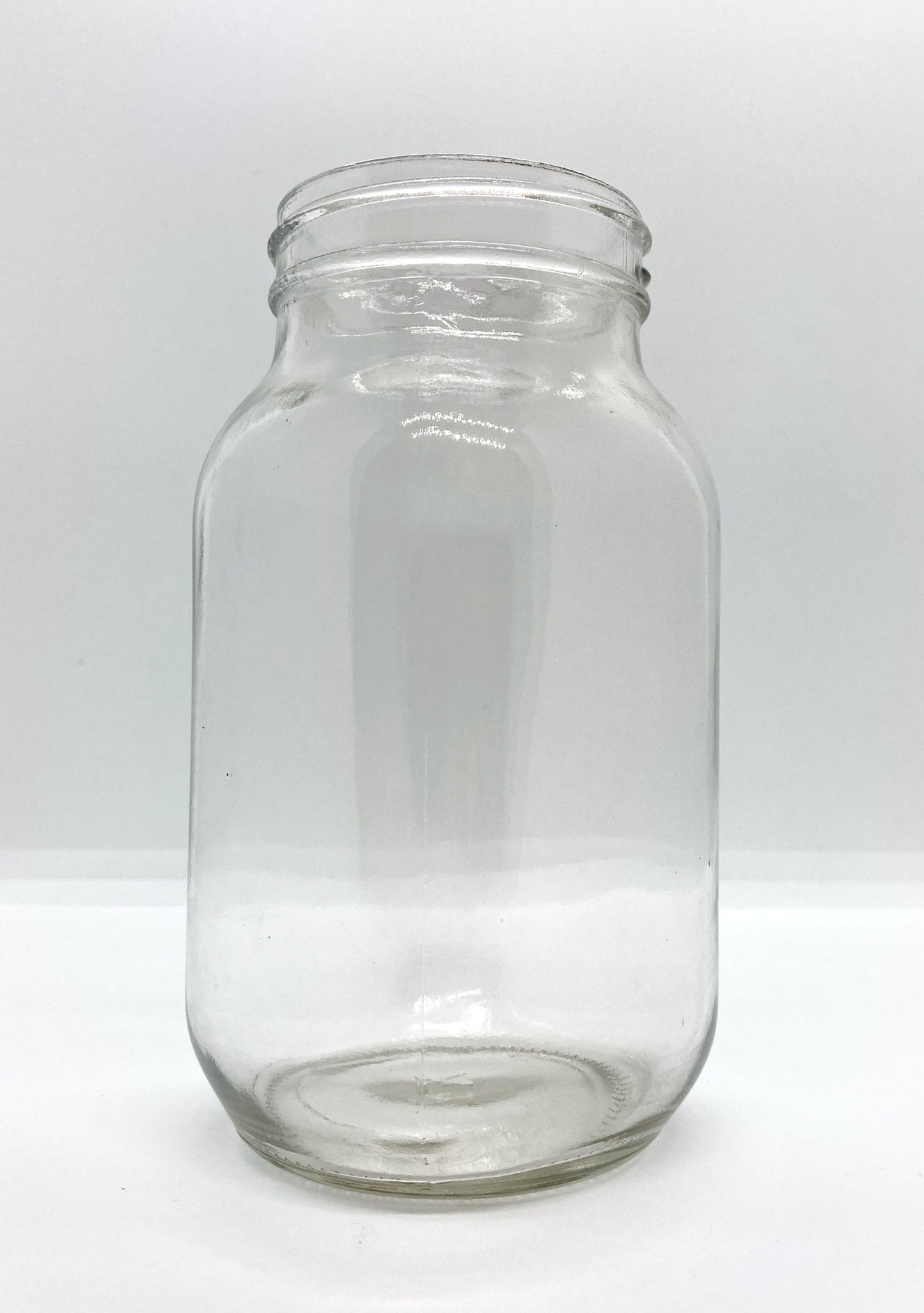770mL. Mason glass jar (square) and Lid (Net Fill Capacity: 700mL.+/-)
