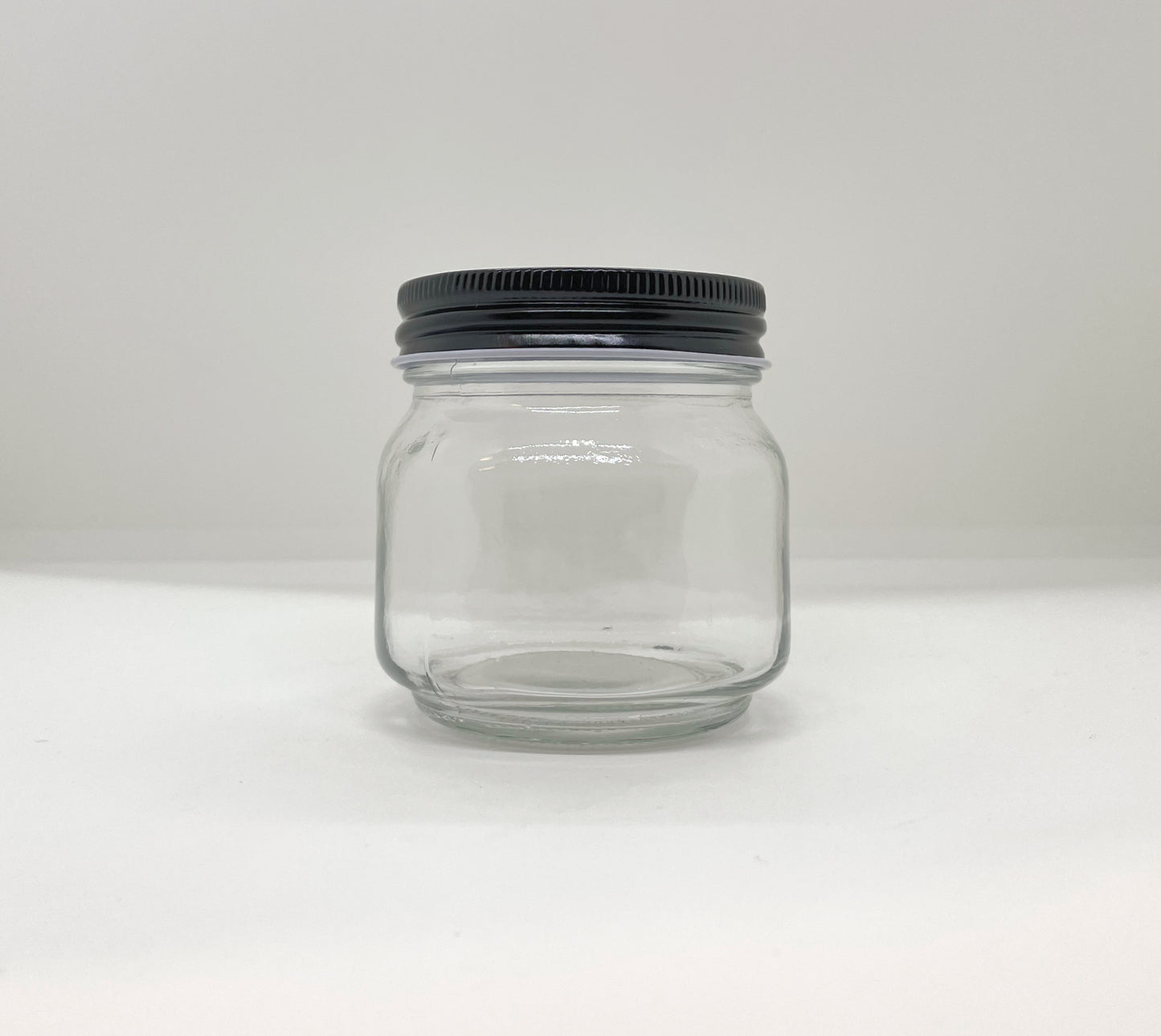 260mL. Mason glass jar (square) and Lid (Net Fill Capacity: 200mL.+/-)