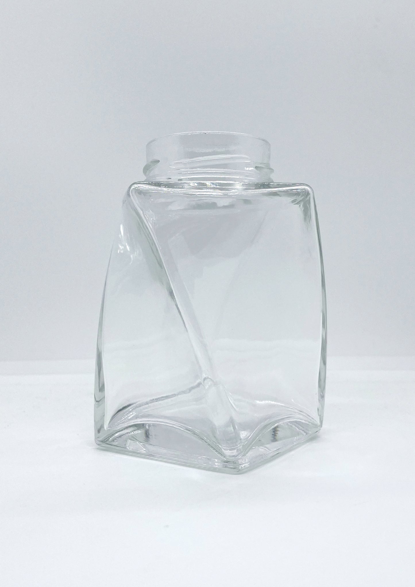 400mL. The Twist Glass Jar and Deep Lid (Net Fill Capacity: 350mL.+/-)