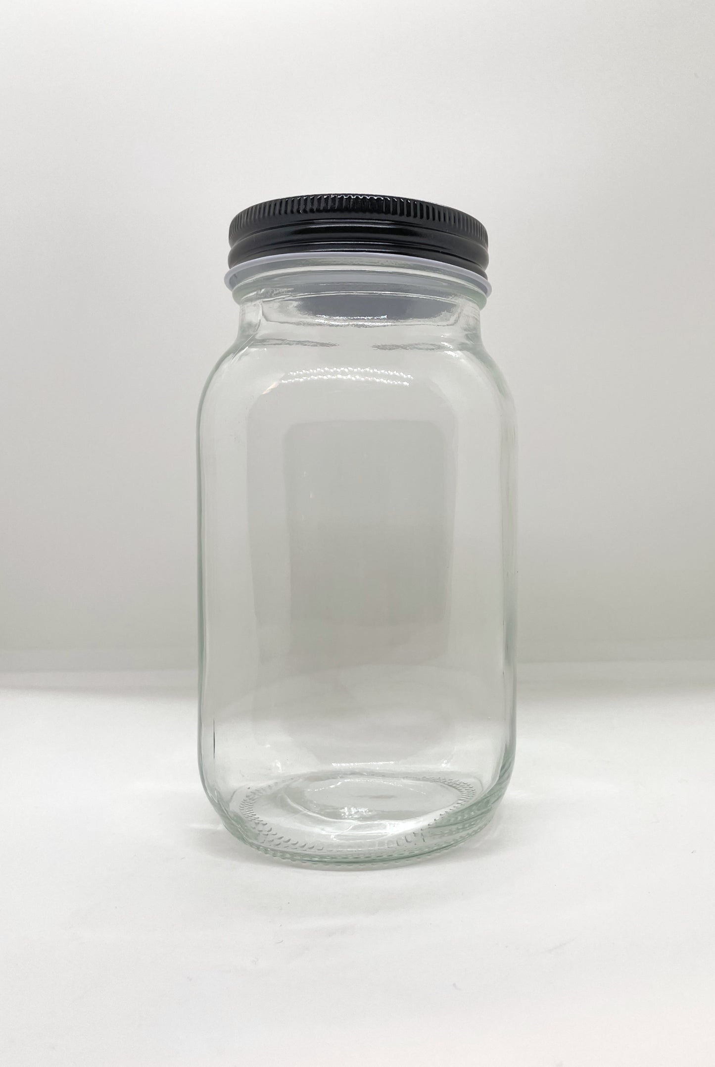 770mL. Mason glass jar (square) and Lid (Net Fill Capacity: 700mL.+/-)